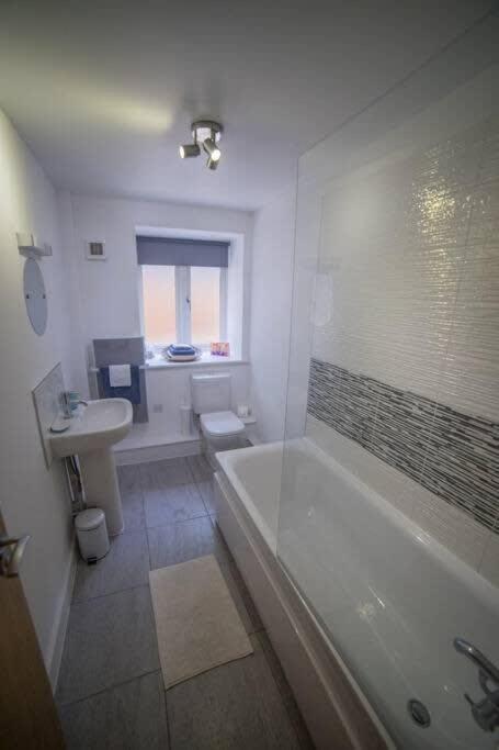 Champion Court Two Bedroom Flat Бристоль Екстер'єр фото